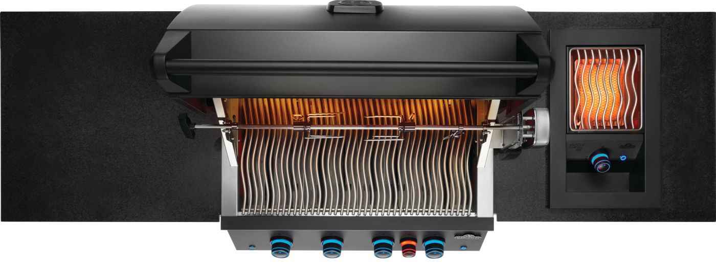 OASIS® Outdoor Kitchen Kit, Built-in 700 Series 32 with Stainless Steel Countertops